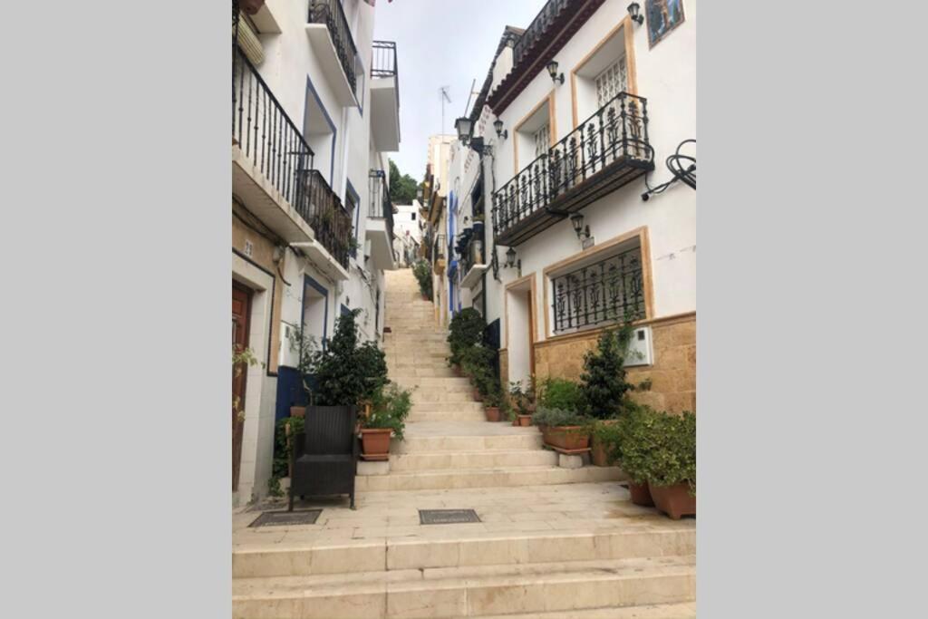 House With Sea View In The Old Town Of Alicante Villa Exterior photo