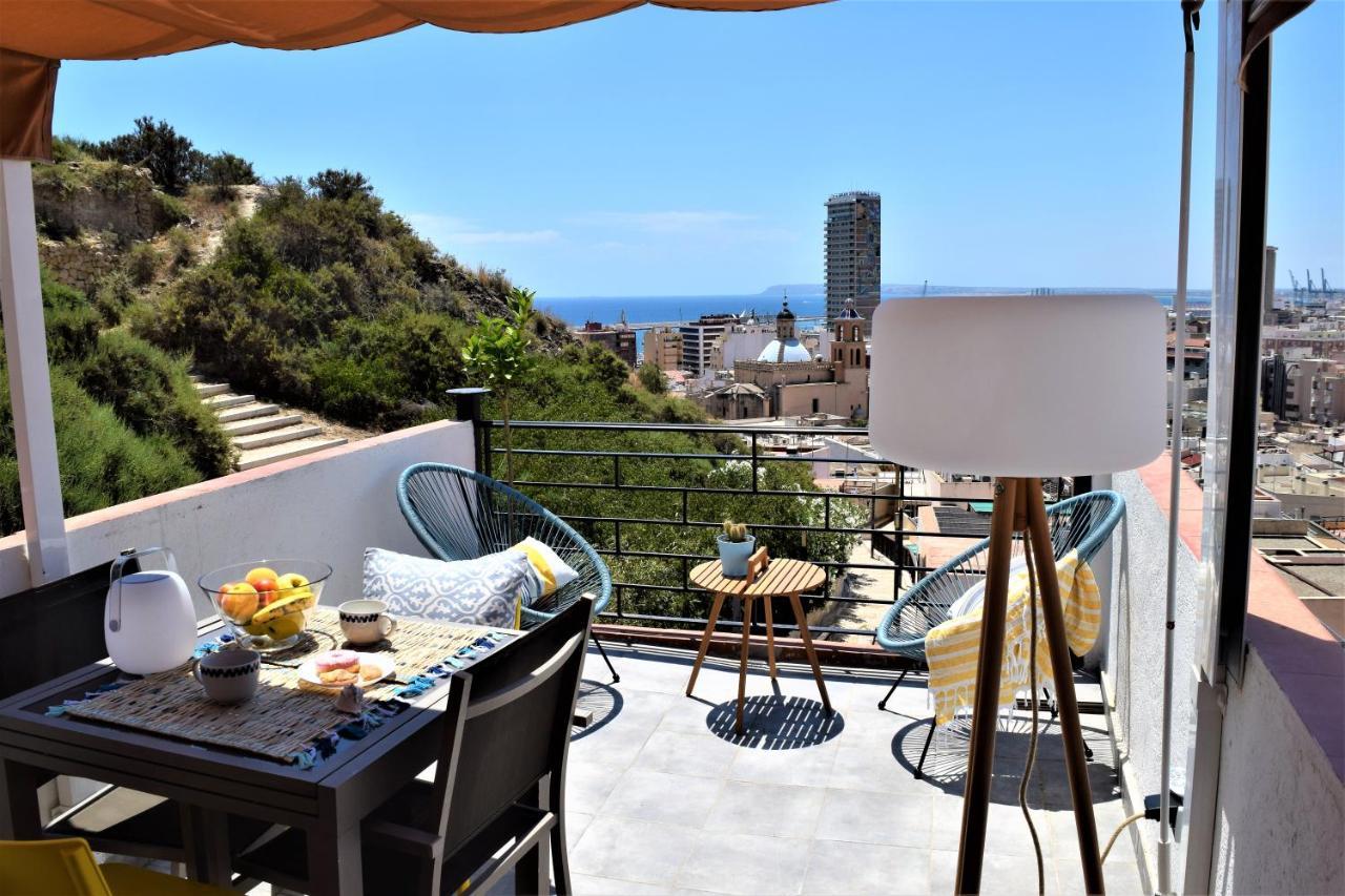 House With Sea View In The Old Town Of Alicante Villa Exterior photo