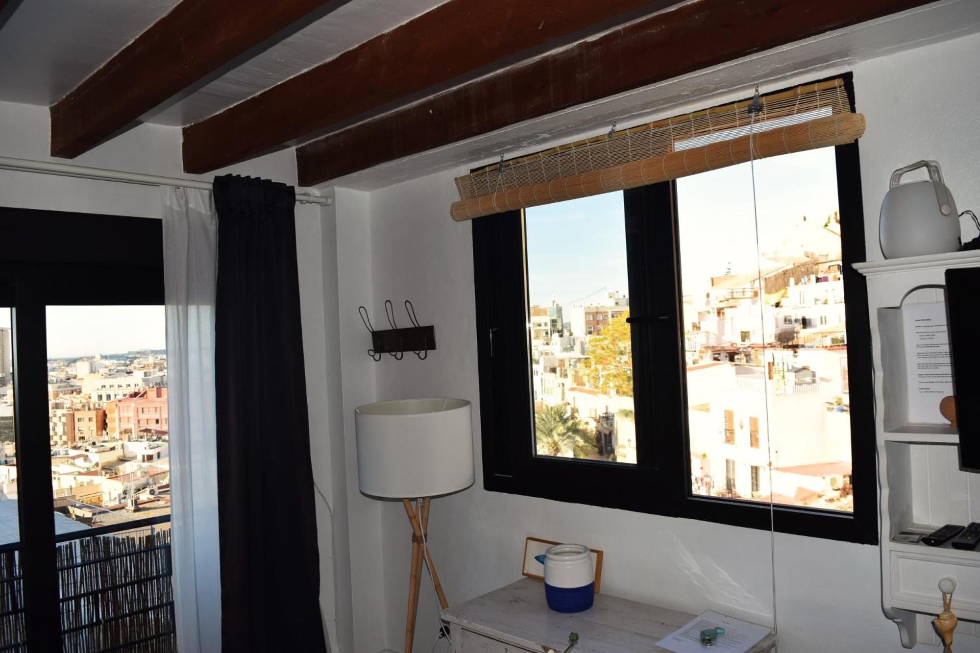 House With Sea View In The Old Town Of Alicante Villa Exterior photo